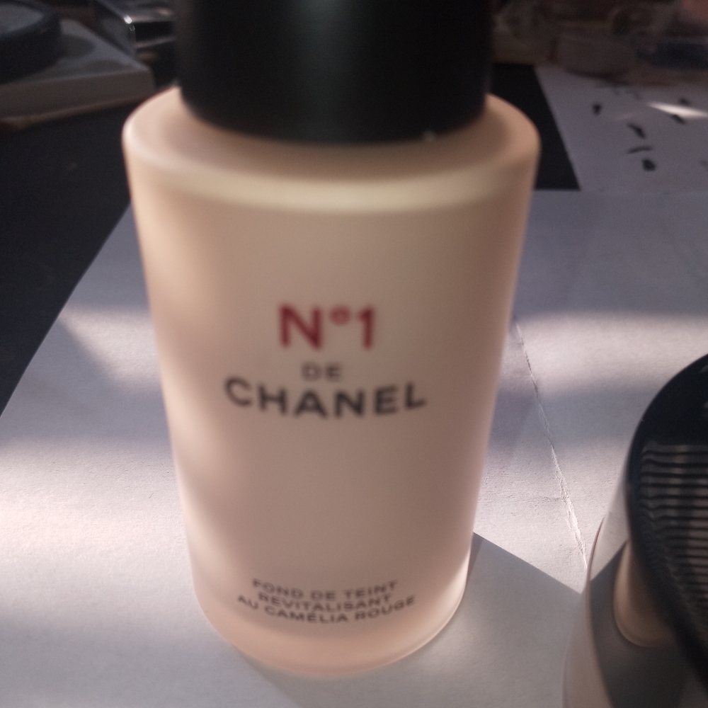 Chanel N1 foundation bd10
